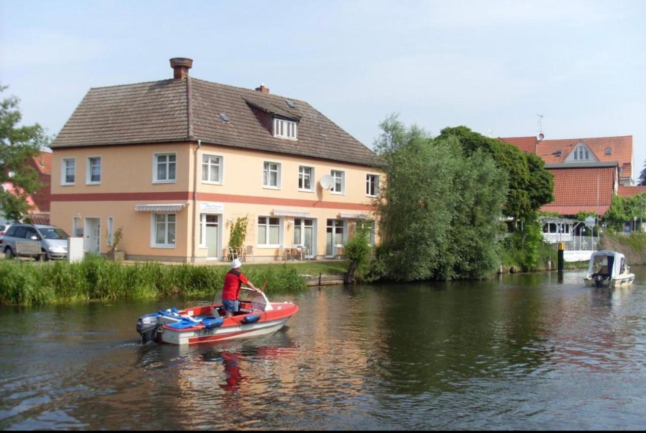 Ferienwohnungen Direkt An Der Elde Lübz 外观 照片